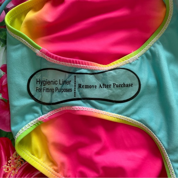 🆕 Girls 14 | Juicy Couture Two-Piece Rashguard Set - Picture 5 of 7